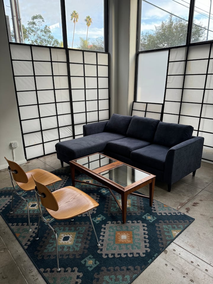 Loft With 2 Queen Beds & Free Onsite Parking - Long Beach, CA