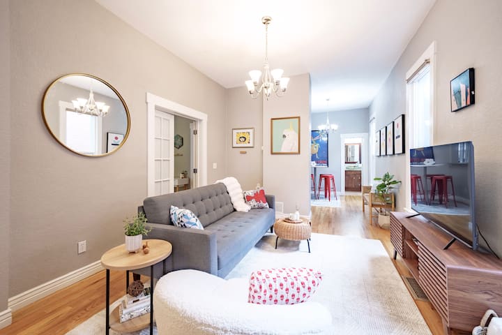 Central Urban Escape-pet Friendly- Near Downtown - Denver, CO