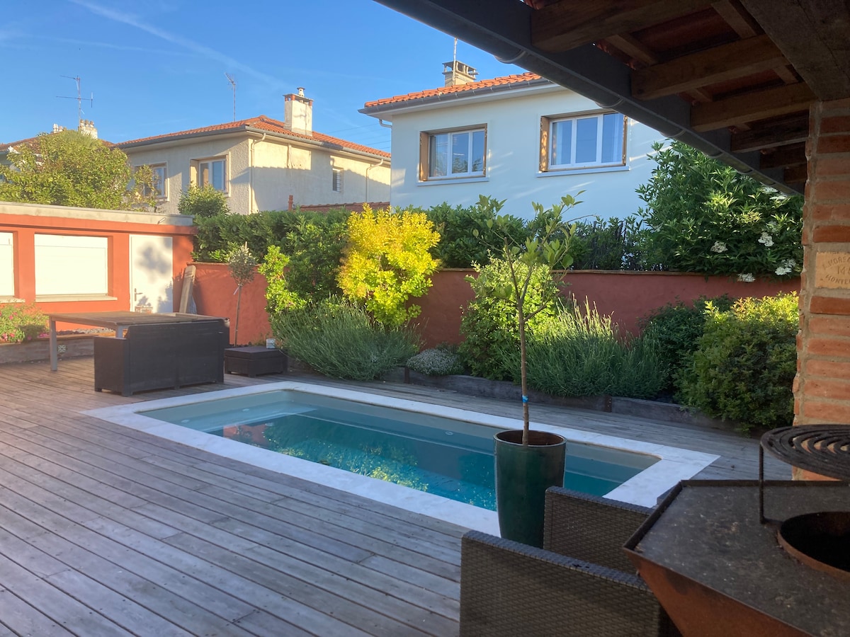 Airbnb performant: 2 steps from the Pink City à Blagnac