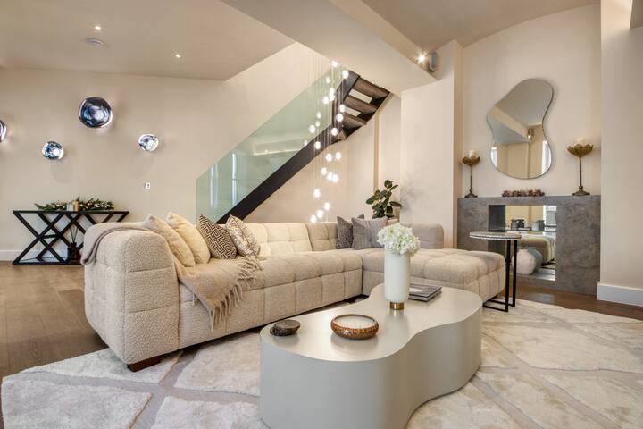 Historic Cubitt Lodge| 3BR Luxury £4M | Steam Room