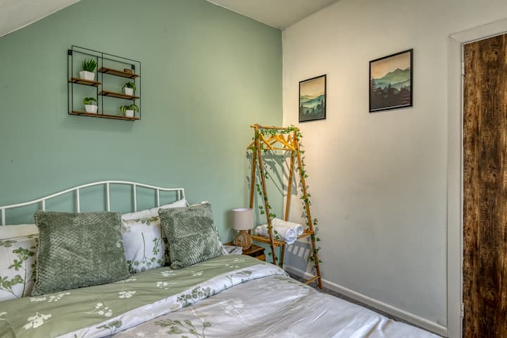 2br Spacious Stay | Sleeps 5 | Family Friendly - Altrincham