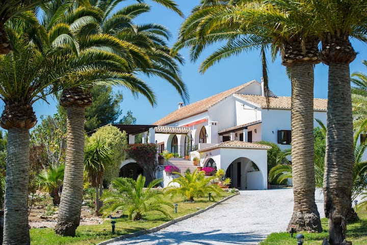 La Roca De Frigiliana - Nerja