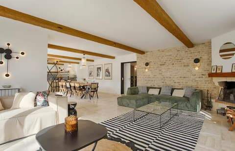 Villa with pool, garden and fireplace near Deauville