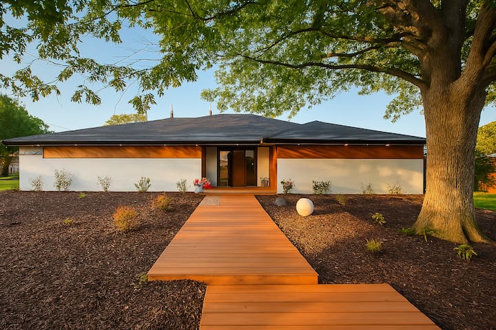 Luxury 4BR Family Retreat w/Pool Sleeps 10 6 Beds