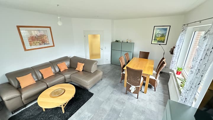 Großzügiges, Barrierefreies Haus Mit Tollen Garten - Bremerhaven