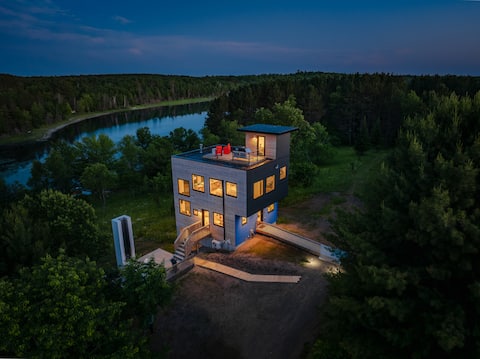 Lakeside Loft, Roof Deck + Sauna