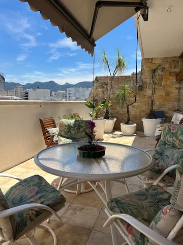 Amazing Penthouse steps from Ipanema & Arpoador