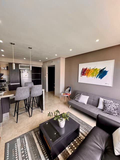 Exclusive Accommodation / Best Area of the City