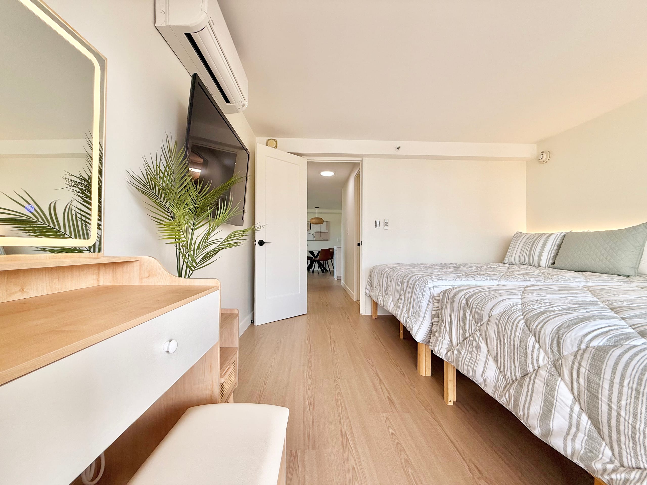 Mountain & River View Room #3ㅣFree parking! - Image 33
