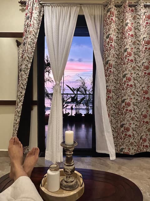 La Mer’ Vue
The blue’s ashwe homestay