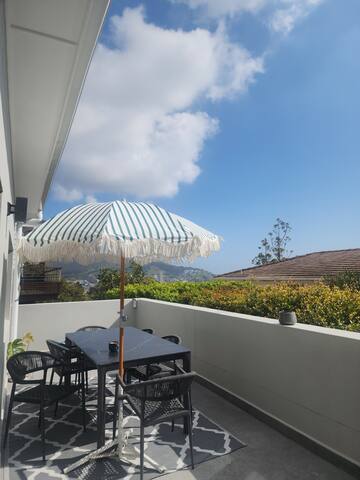 Pet Friendly Entertainer’s Hideaway gallery image 4