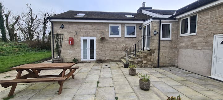 Greystones Nawab Units A/c  Sleep 10 - Tideswell
