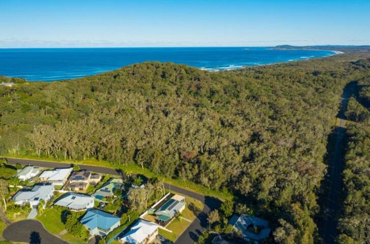 Coastal family oasis in Crescent Head gallery image 2