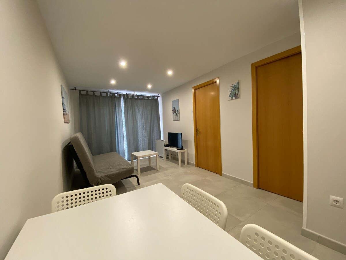 Top Airbnb: 2 bedroom apartment next to Barcelo Raval Hotel en El Raval