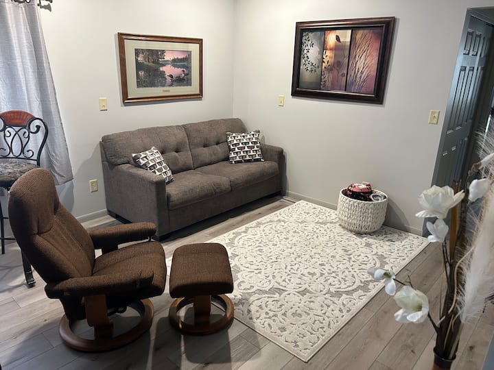 Cozy And Classy 
Peaceful And Relaxing - サウス・ダコタ