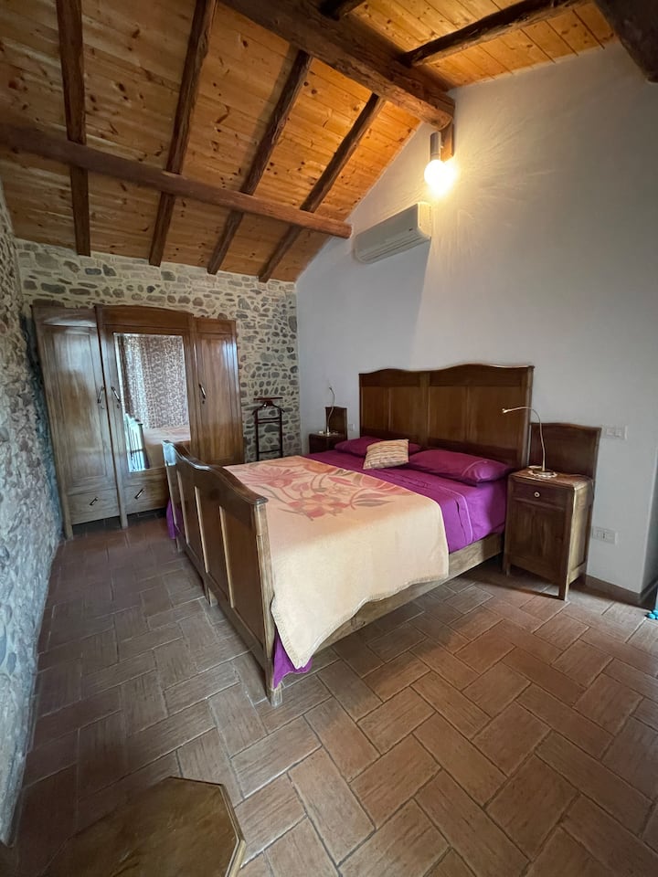 საძინებელი 1