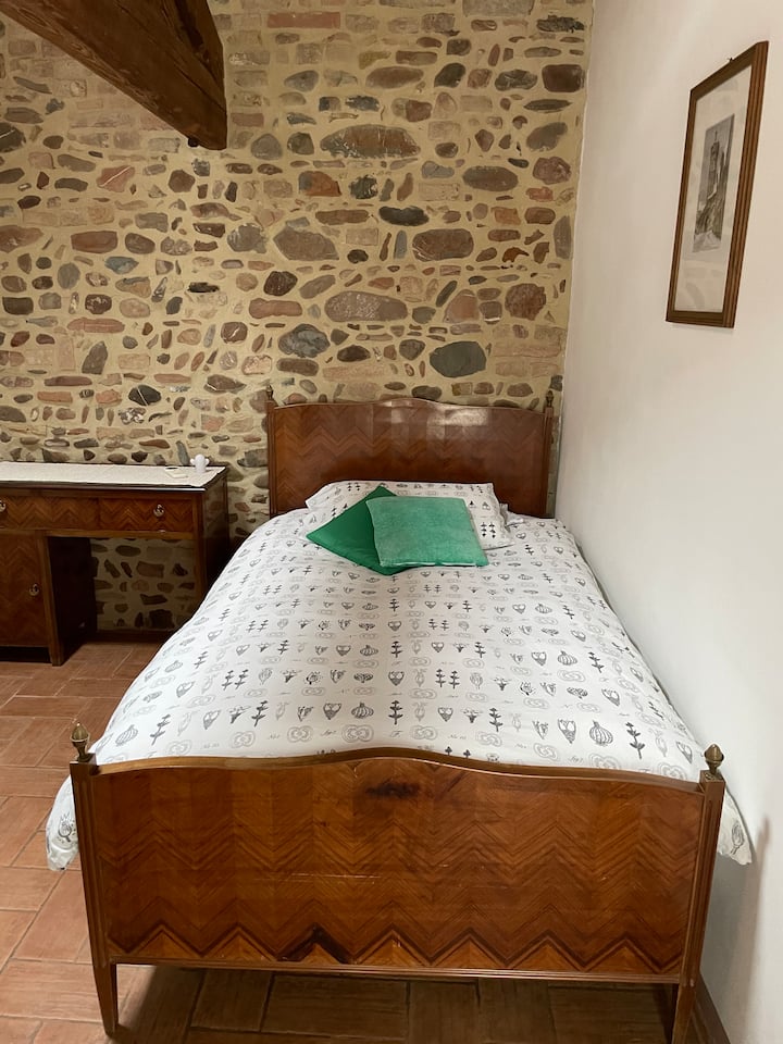 საძინებელი 2