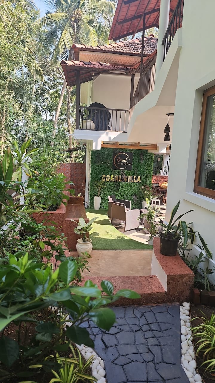 Exterior image 5