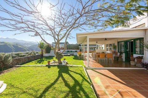 Casa Cueva Bandama