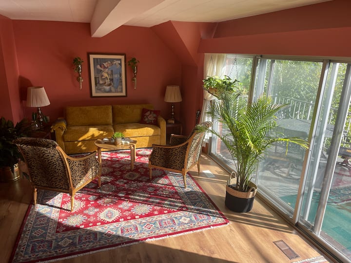 Big Apartment By The Farmers Market - Kitchener