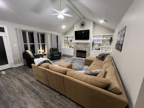 Sir Glamps-A-Lots Texas Home