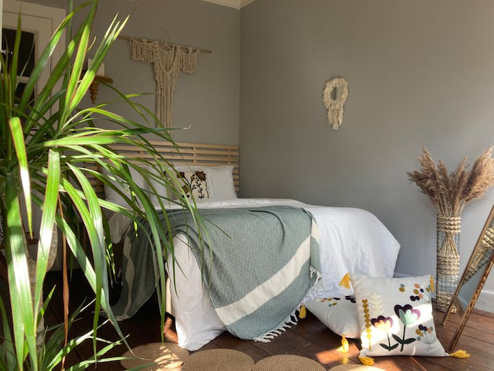 საძინებელი 1