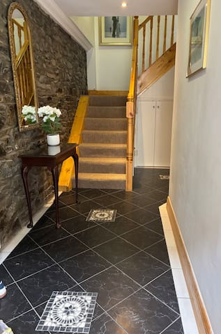 3BR/3BA Home near Trinity College