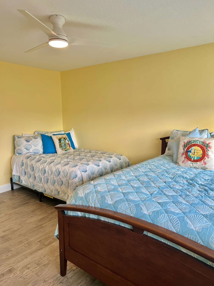 1 buong 1 queen 2nd bedroom 