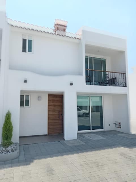 Private house | 6 beds + WiFi + parking