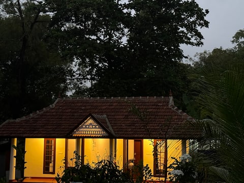 Beach Front Home in Marari : Marari Helen Villa