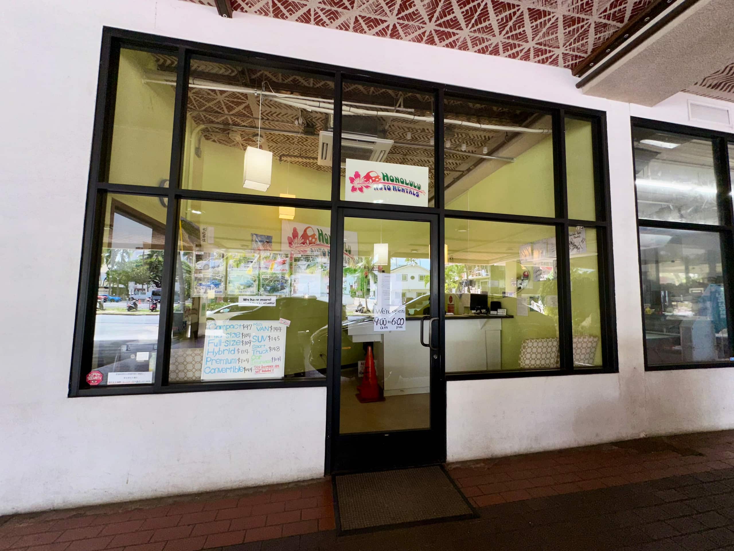 Condo in Honolulu · ★4.97 · Studio · 1 bed · 1 private bath - Image 25