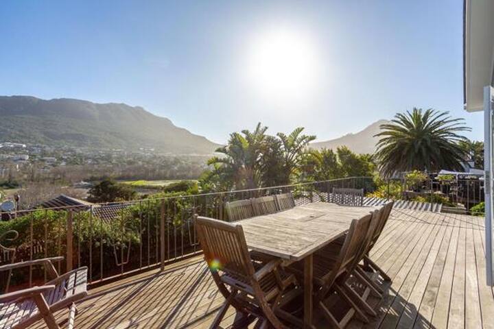 Penzance Estate, Beautiful Valley View/AC/Heating gallery image 3