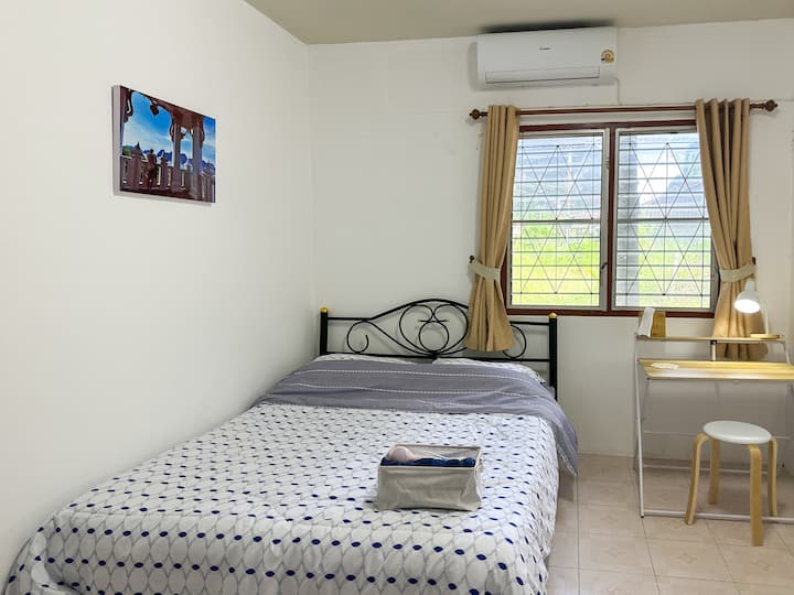 Schlafzimmer 2