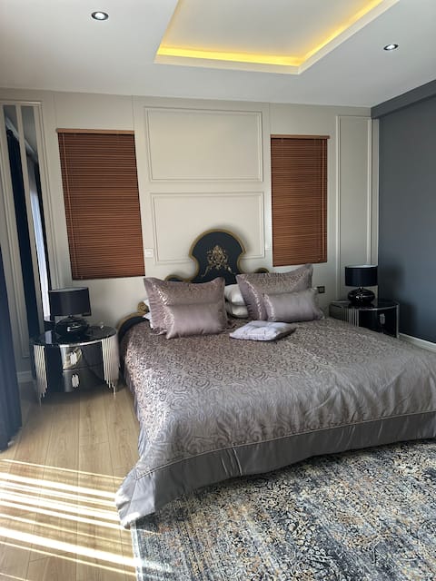 Top performing Airbnb: CLOSE TO THE BEACH | 5-Bedroom, 3-Story, with Jacuzzi & Sauna in Kemer