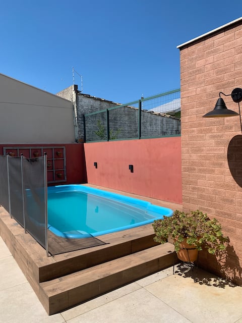 House with swimming pool near the sea in Balneário Rincão