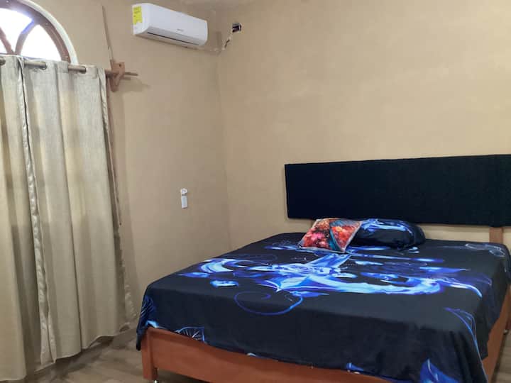 Საწოლი დიდი ზომის, სამი სხვადასხვა მოდელით, რომელთა არჩევაც შესაძლებელია სტუმრის სურვილისამებრ. 