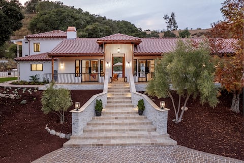 Hacienda Style Home w/ Pool+HotTub