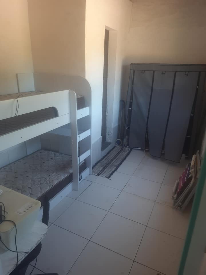 غرفة النوم 2