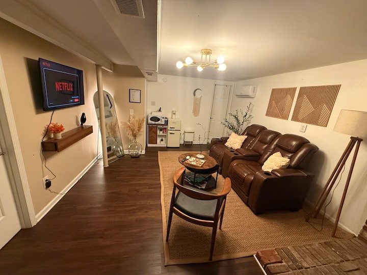 Private Cozy Entire Place/close To All Amenities - Kokomo, IN