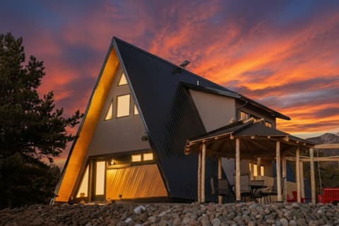 A-Frame*HotTub*FirePit*UFO*MiniAFrame