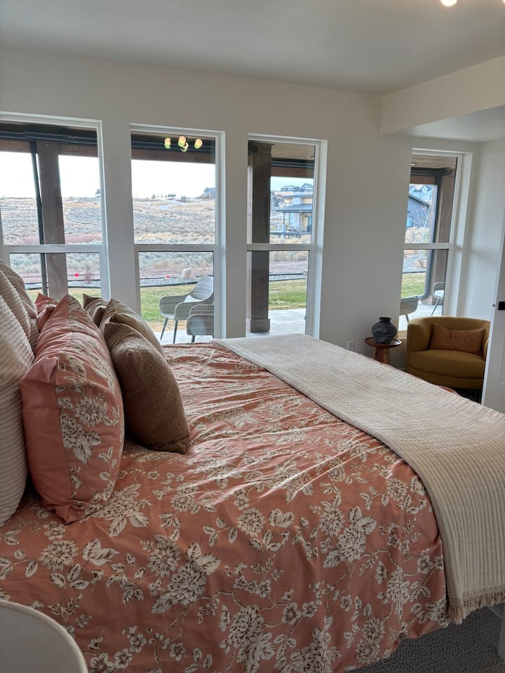 საძინებელი 4