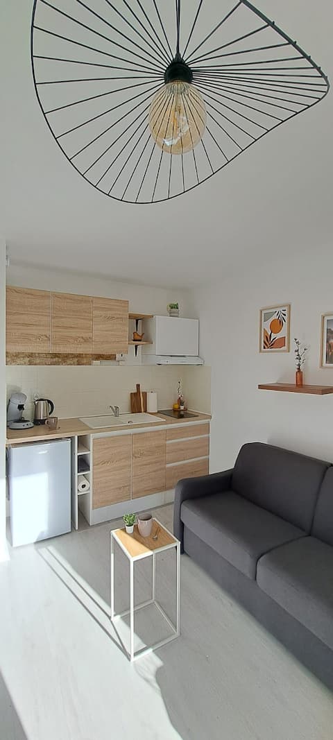 Studio 4 seats beautiful view