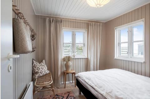 Beautiful house only 25m from the water's edge