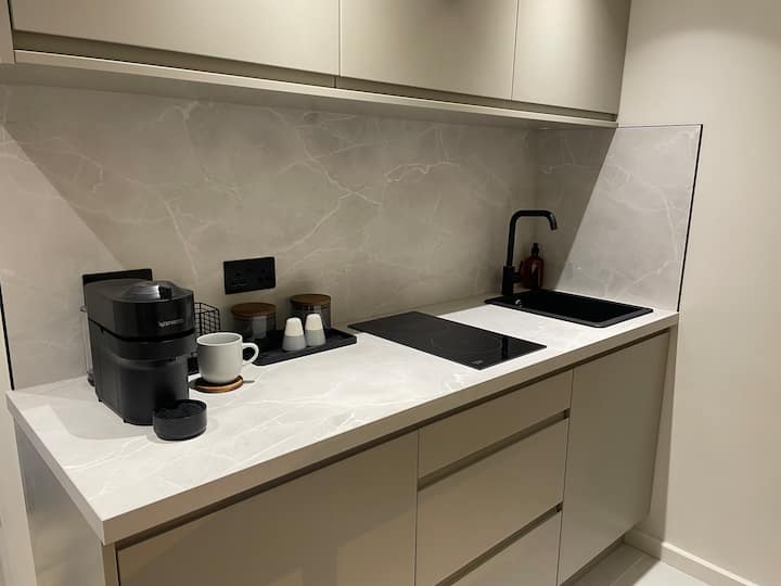 Modern Studio In Central Ely - Ely