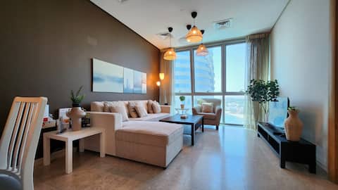 Mega place viewing Sea and Golf, 2 BR in Pearl