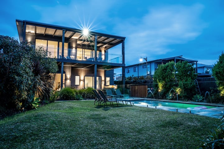 3BR Coastal Retreat w/ Pool, EV, 150m Beach