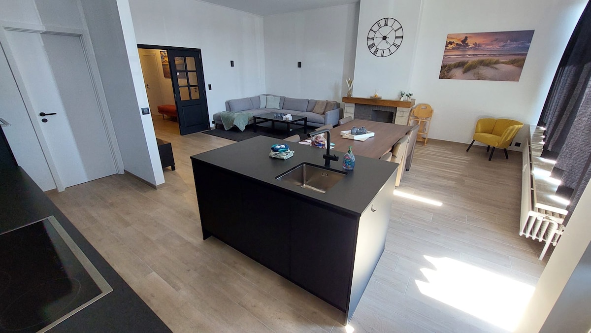 Popular Airbnb listing: Harbor view in Blankenberge