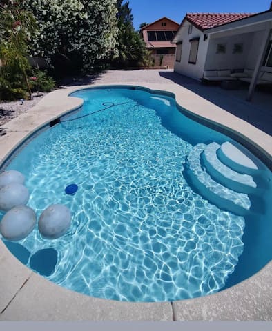 Spacious Modern home! Close to everything!