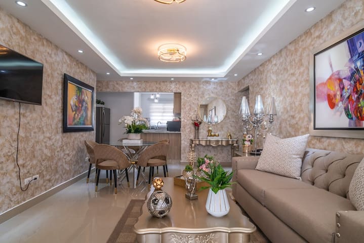 Entire home with 3 bedrooms in Santo Domingo Este - Rincón Estrella