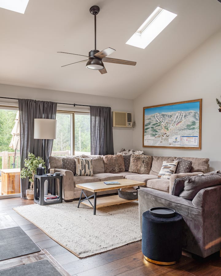 Your Windham Mtn. Getaway•hot Spa•bbq•2 Mi To Main - Windham, NY